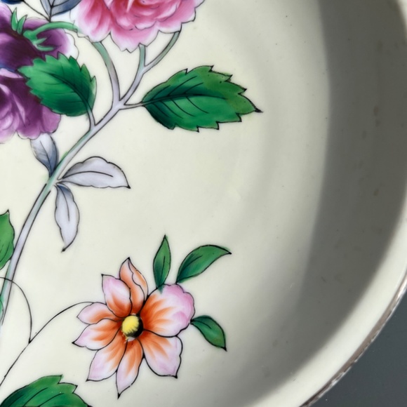 Noritake Japan hand-painted floral serving plate, (8.5 in), fine china. - Picture 3 of 16